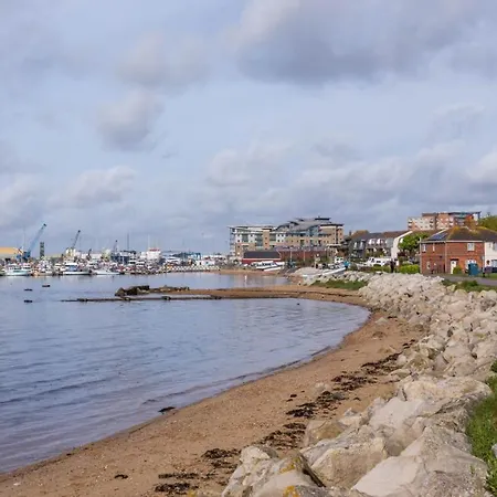 Coast Away Poole Exterior photo