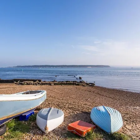 Coast Away Poole Exterior photo